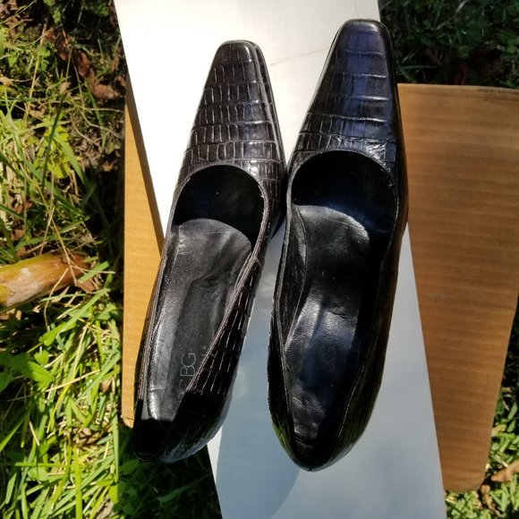 SOLD MaxAzria black all leather croc 9 heels Italy - Picture 4 of 7